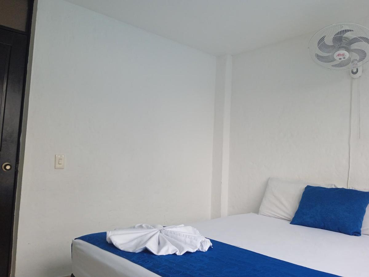 Blue Star Hotel Melgar Exteriör bild